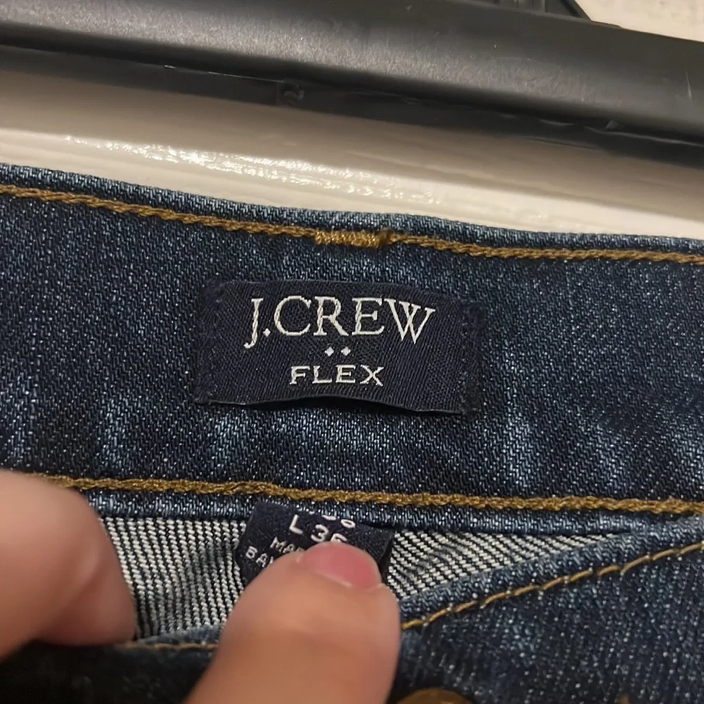 NWT J Crew Men’s Straight-fit jean in vintage flex